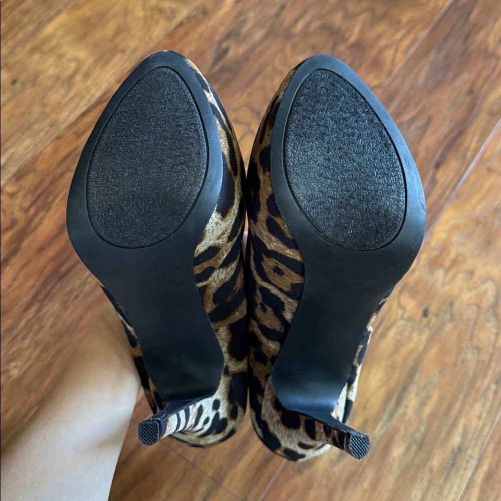 Steve Madden Jancey Leopard Print Heel Size 8 - Picture 8 of 10